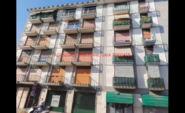 3 LOCALI + S.