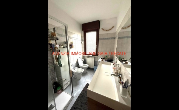 via tanaro 18 (23)