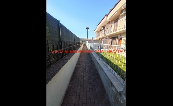 eb06b8f1-02d7-4136-8d40-e85d4a1ab7bb